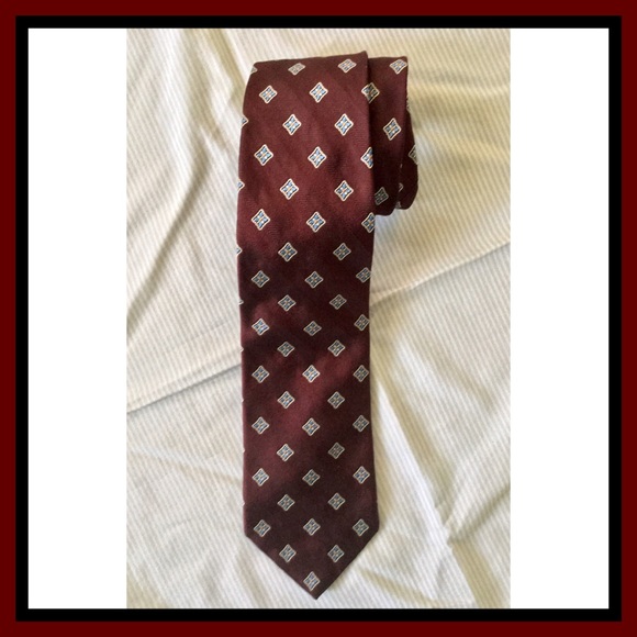Brooks Brothers woven silk bordeaux tie Italy - Picture 3 of 6